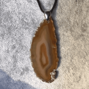 Pendentif agate tranche